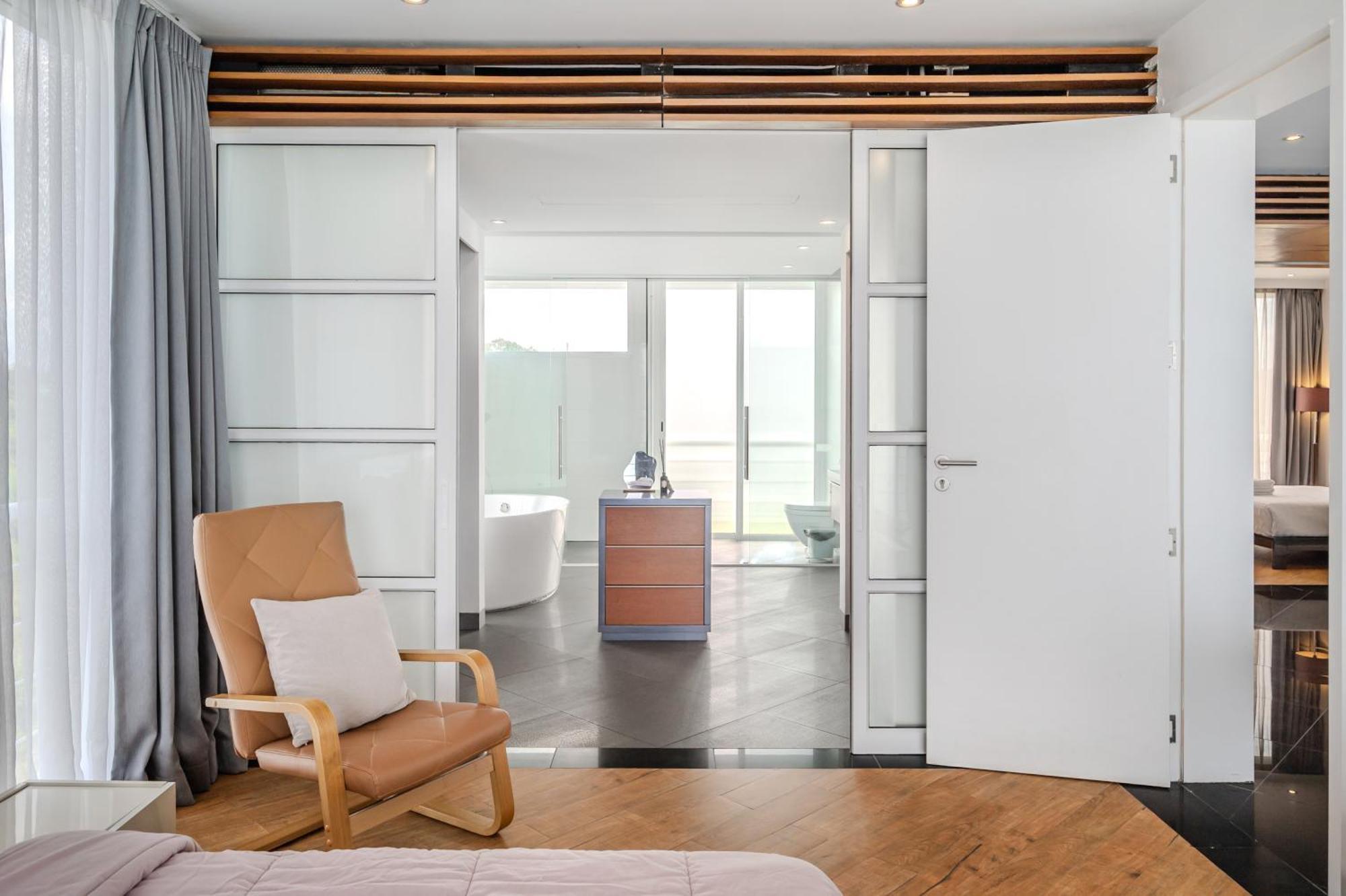 Pure Sunset Beach - Ocean View Room, Pattaya นาจอมเทียน ภายนอก รูปภาพ