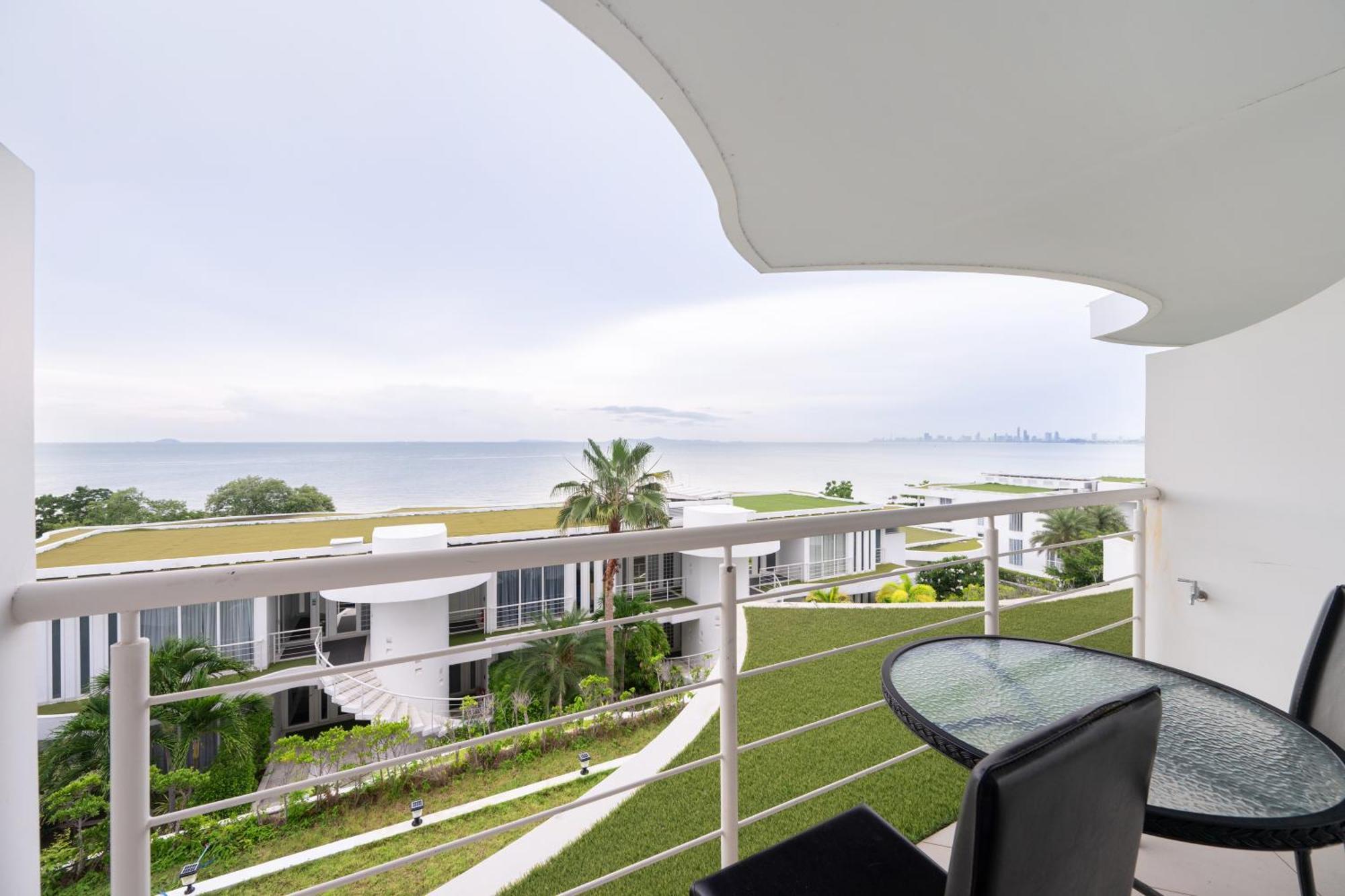 Pure Sunset Beach - Ocean View Room, Pattaya นาจอมเทียน ภายนอก รูปภาพ