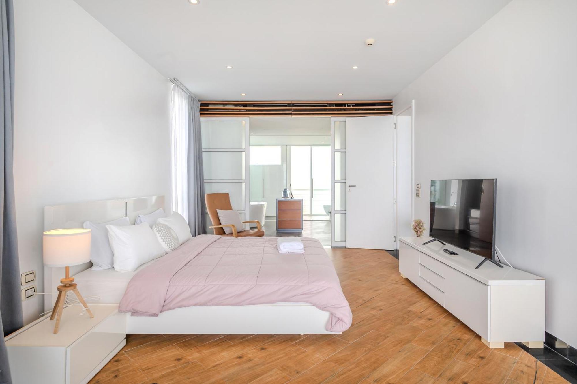 Pure Sunset Beach - Ocean View Room, Pattaya นาจอมเทียน ภายนอก รูปภาพ